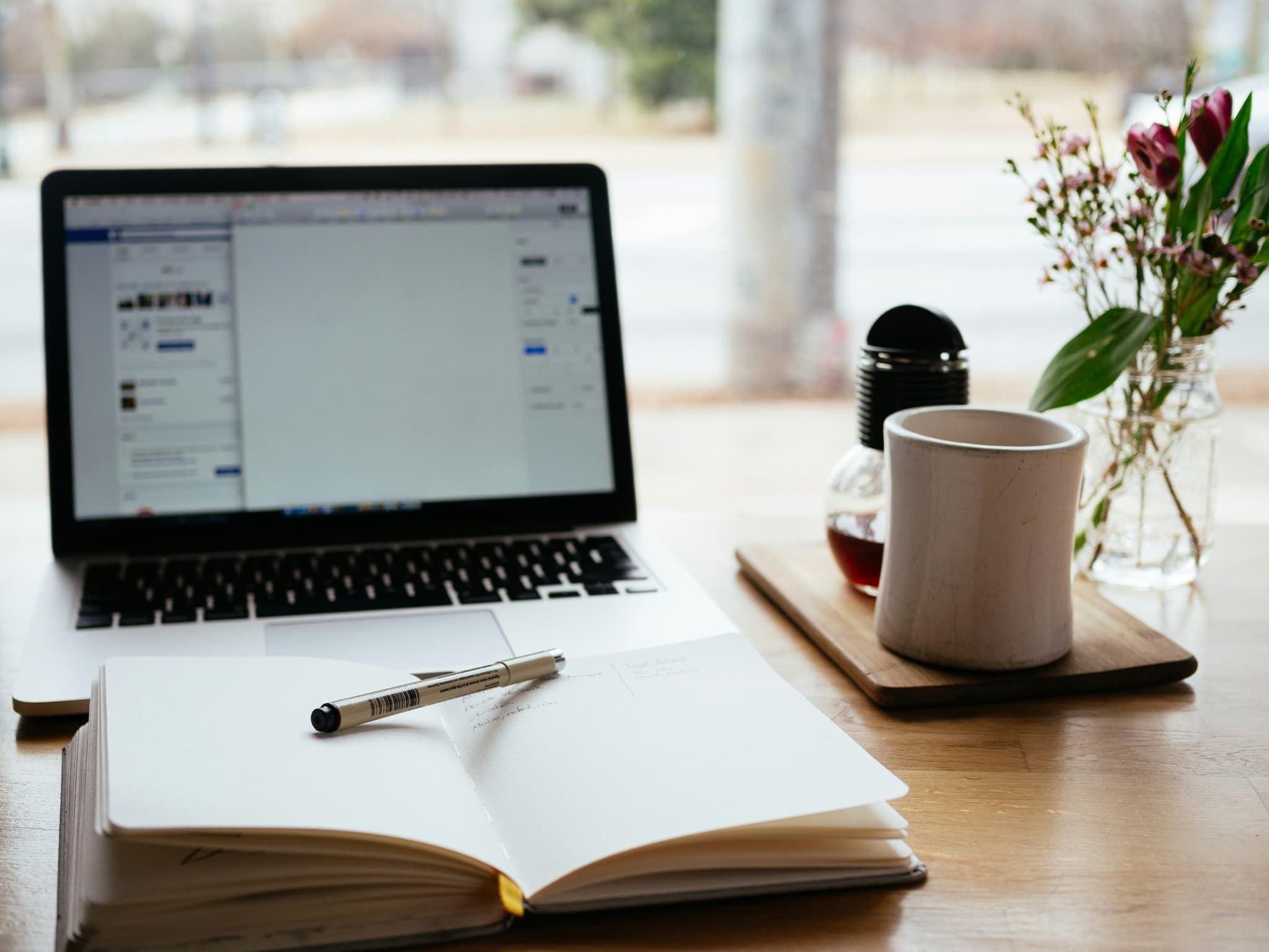 Choosing Between Google Ads & Meta Ads